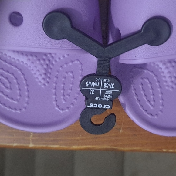 Crocs - Picture 3 of 3